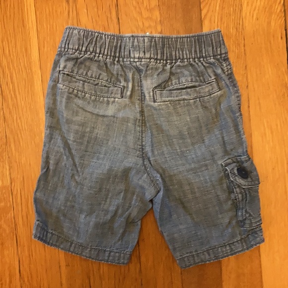 Adorable boys gap matching fall outfit. - Picture 4 of 6